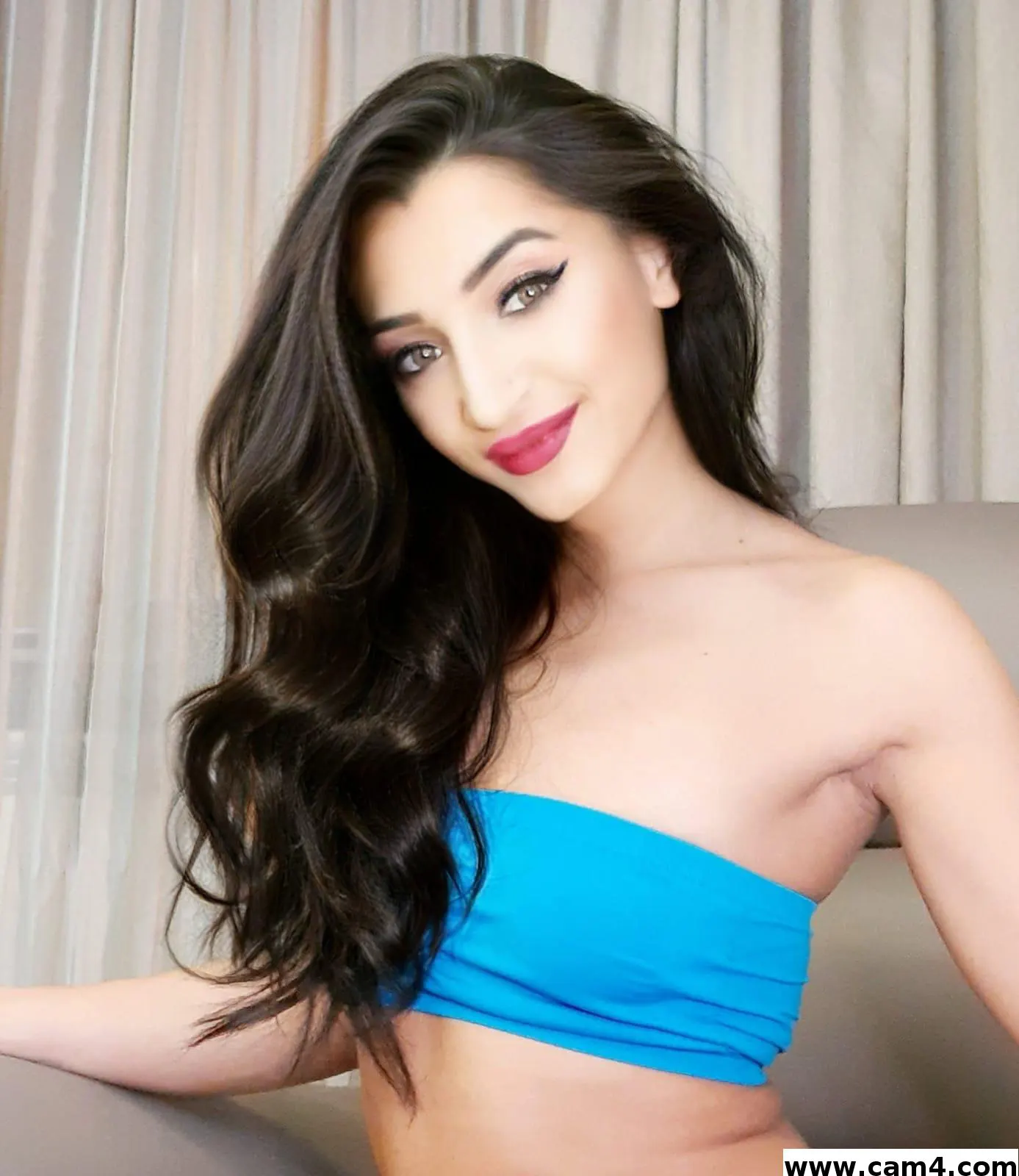 Karla_Cruz image 0